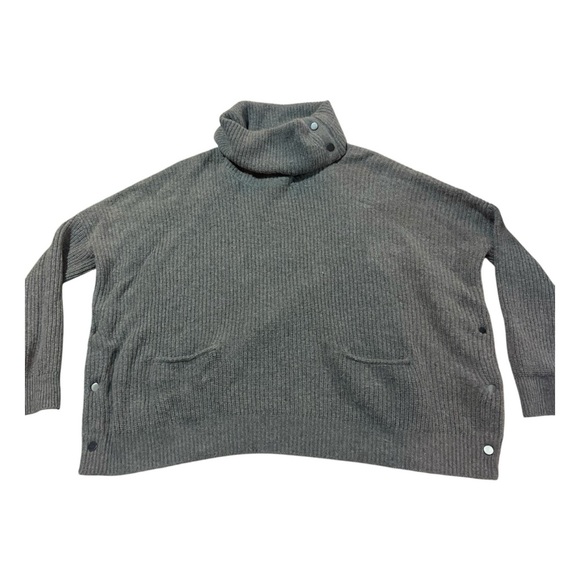 Vince Wool Yak Oversized Boxy Fit Knit Sweater Turtleneck Sz S Gray - Picture 1 of 8